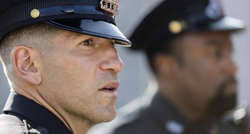 HBO GO與美同步上線影集《城市惡霸》！「制裁者」強柏恩瑟捲入警界貪腐案