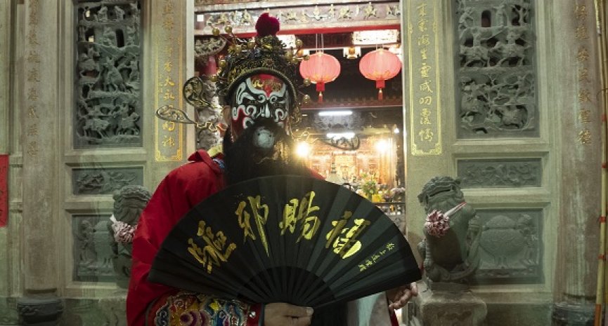 《粽邪3：鬼門開》勇奪全台票房冠軍！影迷揪團挑戰午夜場成風潮