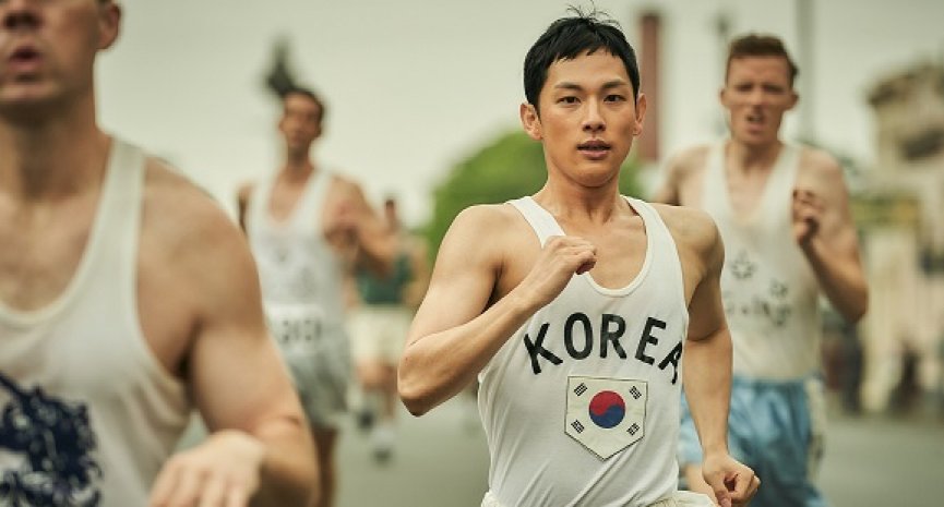 韓媒激讚真人實事改編《沒有國家的冠軍》！任時完為當馬拉松選手體脂降至6%